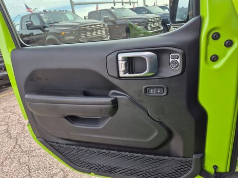 Used 2021 Jeep Wrangler Sport image 15