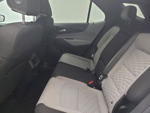 Used 2021 Chevrolet Equinox LS w/ LS Convenience Package AWD/4WD image 18