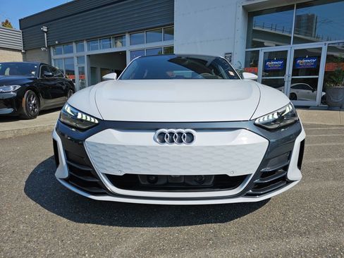 Used 2023 Audi e-tron GT Premium Plus image 4