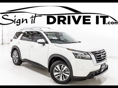 Used 2024 Nissan Pathfinder SL w/ Cargo Package