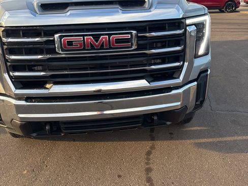 Used 2025 GMC Sierra 2500 SLT w/ SLT Convenience Package image 3