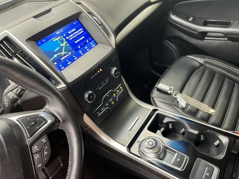 Certified 2020 Ford Edge SEL w/ Convenience Package FWD image 18