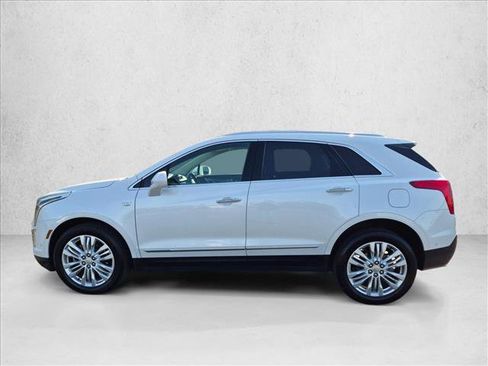 Used 2019 Cadillac XT5 Premium Luxury w/ Driver Assist Package FWD image 9