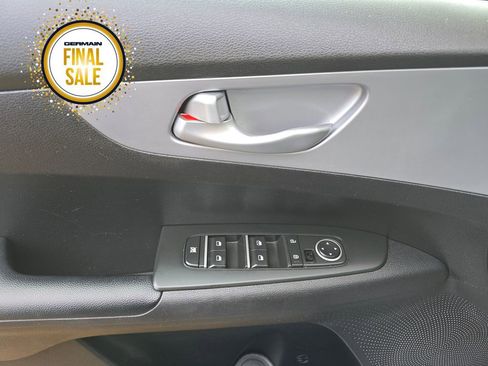 Certified 2023 Kia Forte LXS image 23