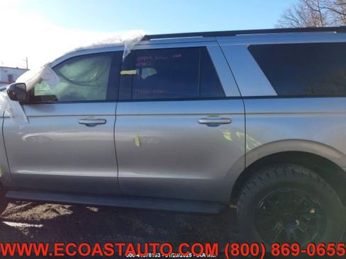Used 2023 Ford Expedition Max XL image 5