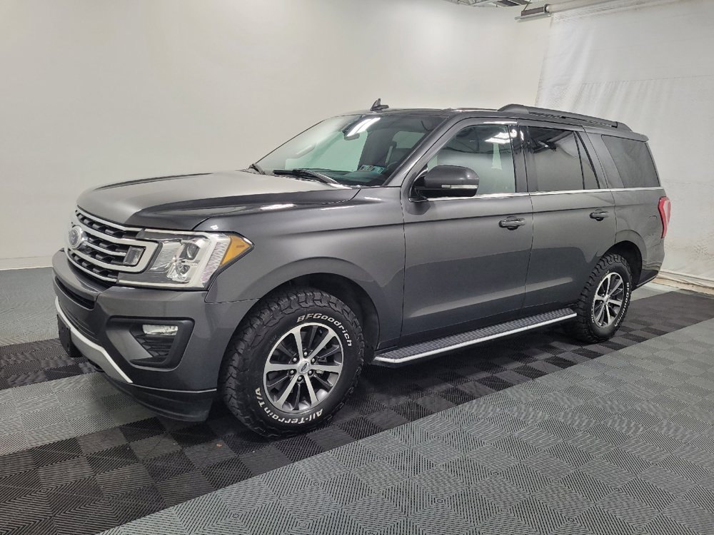 Used 2020 Ford Expedition XLT w/ Equipment Group 202A AWD/4WD image 2