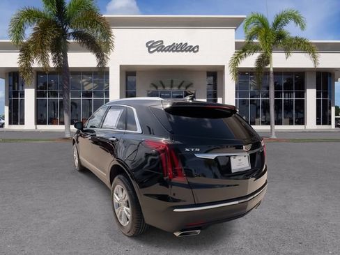 Certified 2024 Cadillac XT5 Luxury FWD image 11