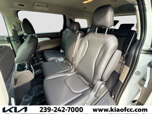 New 2026 Kia Carnival image 21