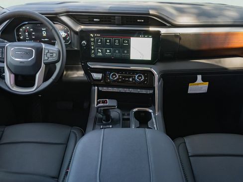 New 2026 GMC Sierra 1500 Denali w/ Denali Reserve Package AWD/4WD image 19