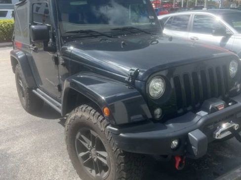 Used 2017 Jeep Wrangler Sahara image 3