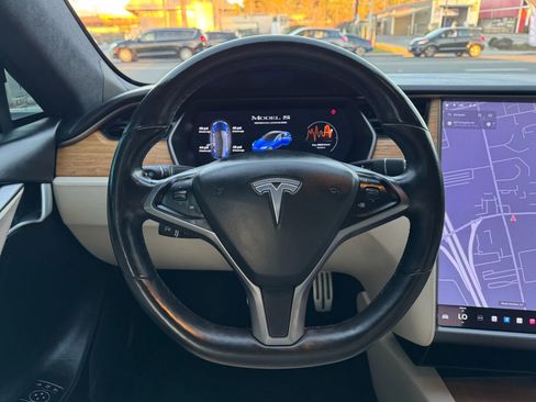 Used 2020 Tesla Model S Performance image 28
