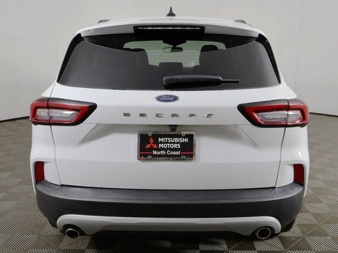 Used 2023 Ford Escape ST-Line FWD image 10