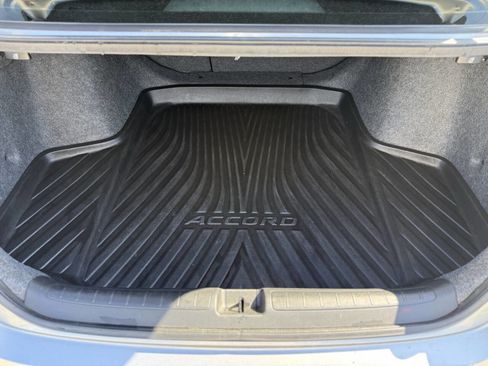 Used 2020 Honda Accord Touring image 23