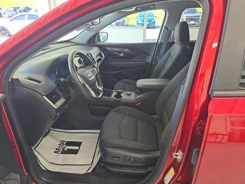 Used 2023 GMC Terrain SLE w/ Driver Convenience Package FWD image 13