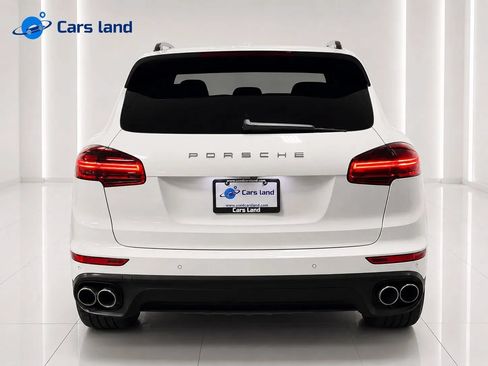 Used 2018 Porsche Cayenne S AWD/4WD image 4