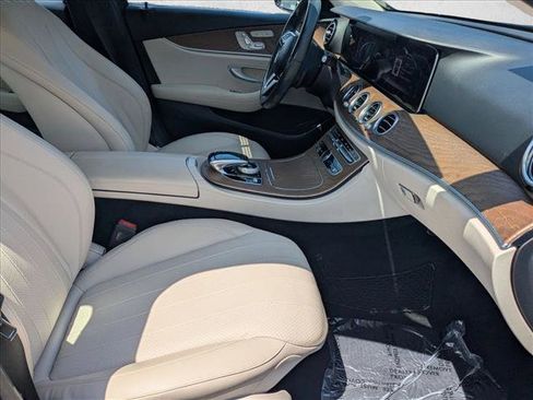 Used 2020 Mercedes-Benz E 350 4MATIC Sedan image 22