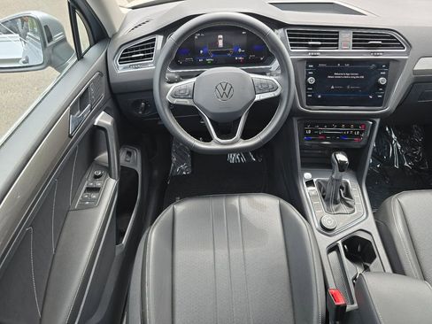 Certified 2024 Volkswagen Tiguan Wolfsburg Edition AWD/4WD image 31