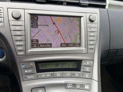 Used 2012 Toyota Prius Prime Advanced FWD image 3