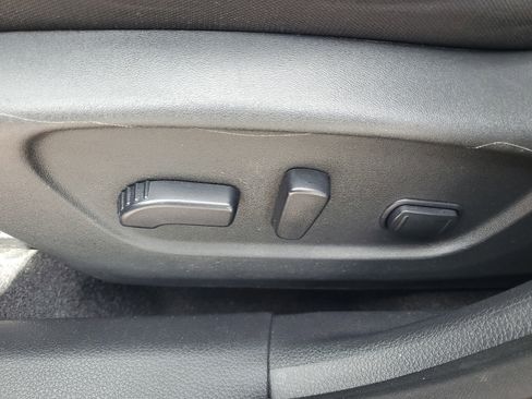 Certified 2020 Nissan Rogue SV w/ Premium Package image 15