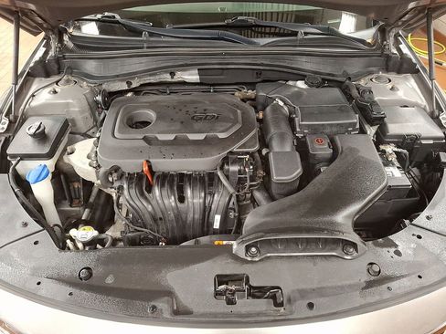 Used 2016 Kia Optima LX image 25