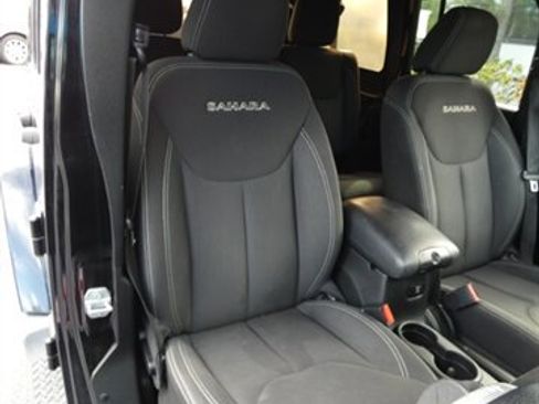 Used 2017 Jeep Wrangler Unlimited Sahara w/ Connectivity Group image 45