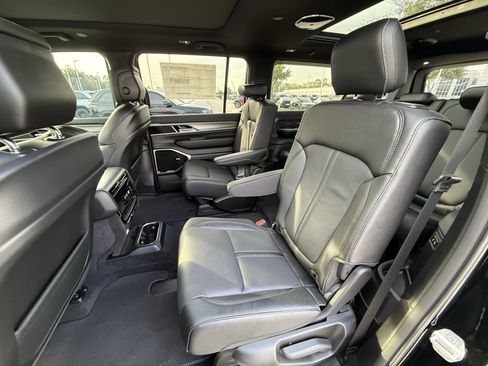 New 2026 Jeep Grand Wagoneer L Limited w/ Premium Group II image 17