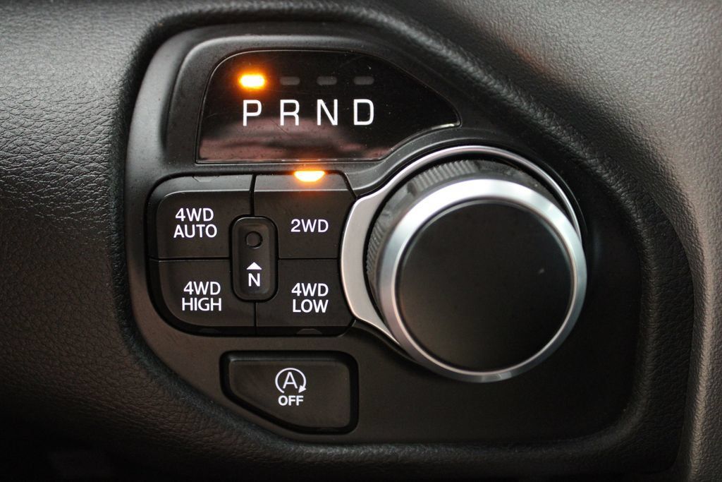 Used 2023 RAM 1500 Big Horn AWD/4WD image 17