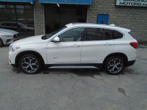 Used 2017 BMW X1 xDrive28i image 8