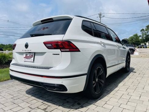 Used 2023 Volkswagen Tiguan SE R-Line AWD/4WD image 5