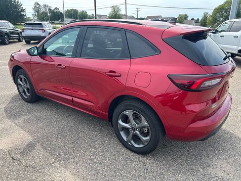 Used 2024 Ford Escape ST-Line w/ Tech Pack #1 AWD/4WD image 5