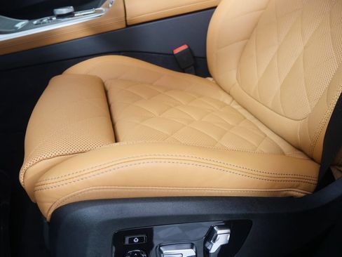 New 2027 BMW X7 xDrive40i AWD/4WD image 9