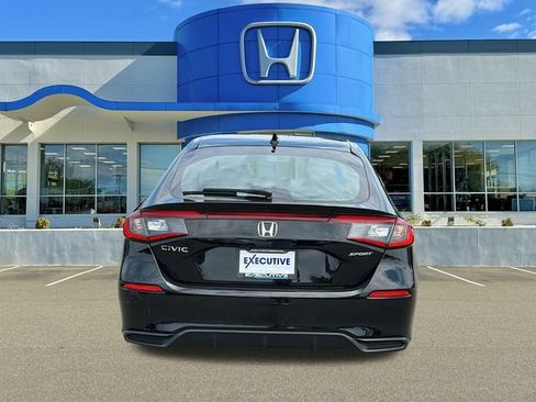Used 2023 Honda Civic Sport image 5