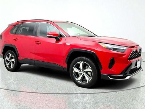 Used 2023 Toyota RAV4 SE w/ Weather & Moonroof Package AWD/4WD image 3