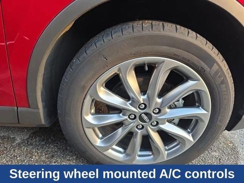 Used 2022 Lincoln Corsair Standard w/ Premium Package image 24