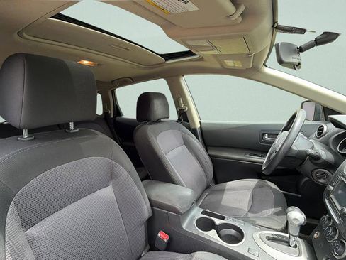 Used 2013 Nissan Rogue SV w/ Premium Pkg AWD/4WD image 28