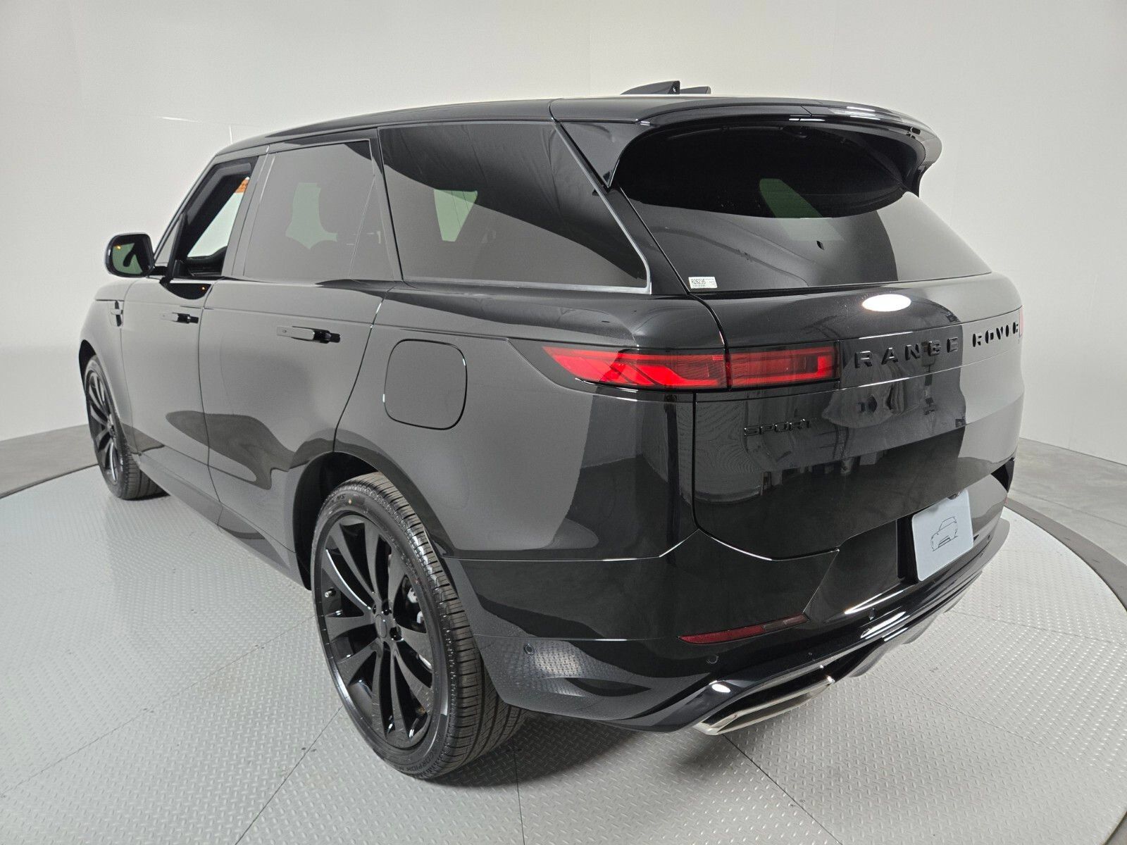 New 2026 Land Rover Range Rover Sport Dynamic SE AWD/4WD image 17