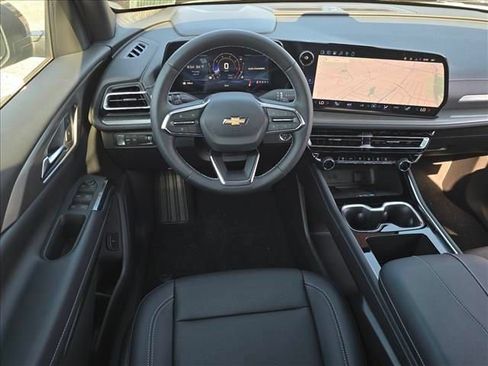 New 2026 Chevrolet Traverse LT w/ Driver Confidence Package FWD image 19