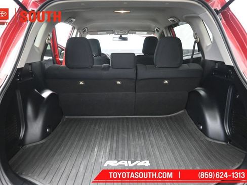 Used 2015 Toyota RAV4 LE AWD/4WD image 26