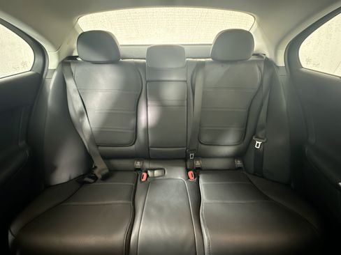 Used 2022 Mercedes-Benz C 300 Sedan image 29