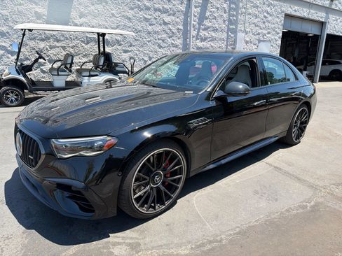 Used 2025 Mercedes-Benz E 53 AMG e 4MATIC Sedan image 4