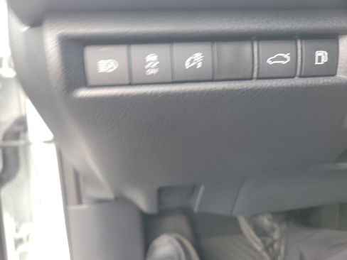 Used 2025 Toyota Camry XLE FWD image 22