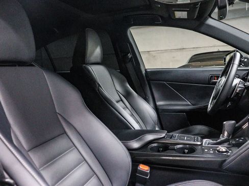 Used 2025 Lexus IS 350 F Sport RWD image 18