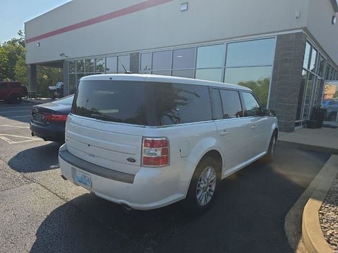Used 2013 Ford Flex SEL FWD image 4