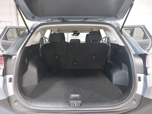 Used 2025 Kia Sportage LX image 12