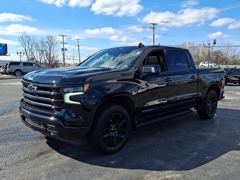 Used 2025 Chevrolet Silverado 1500 High Country w/ Midnight Edition image 4