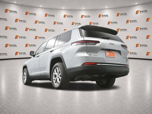Used 2021 Jeep Grand Cherokee L Limited AWD/4WD image 45