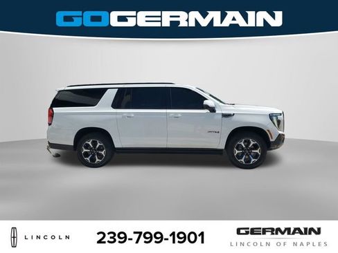 Used 2025 GMC Yukon XL AT4 w/ AT4 Premium Package AWD/4WD image 6