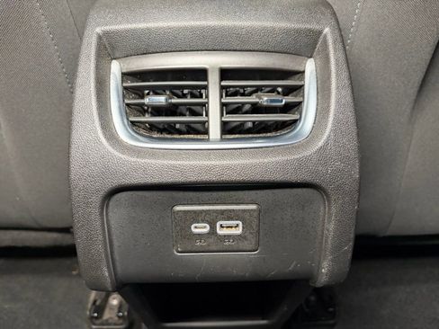 Used 2021 Chevrolet Blazer LT image 23