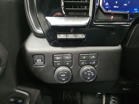 New 2026 Chevrolet Silverado 3500 High Country w/ High Country Premium Package image 17