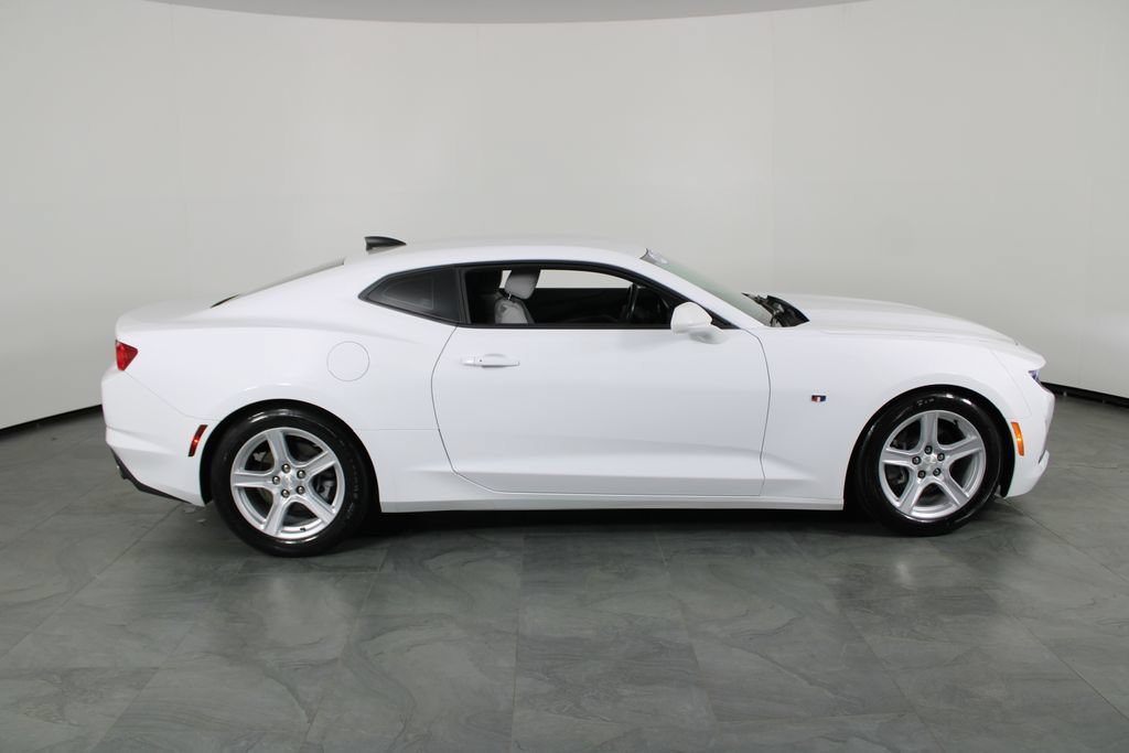 Used 2023 Chevrolet Camaro LT RWD image 11